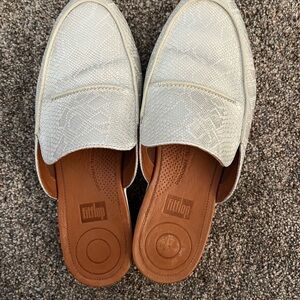 Fitflop Silver/white Mules Comfortable Slip-On Design